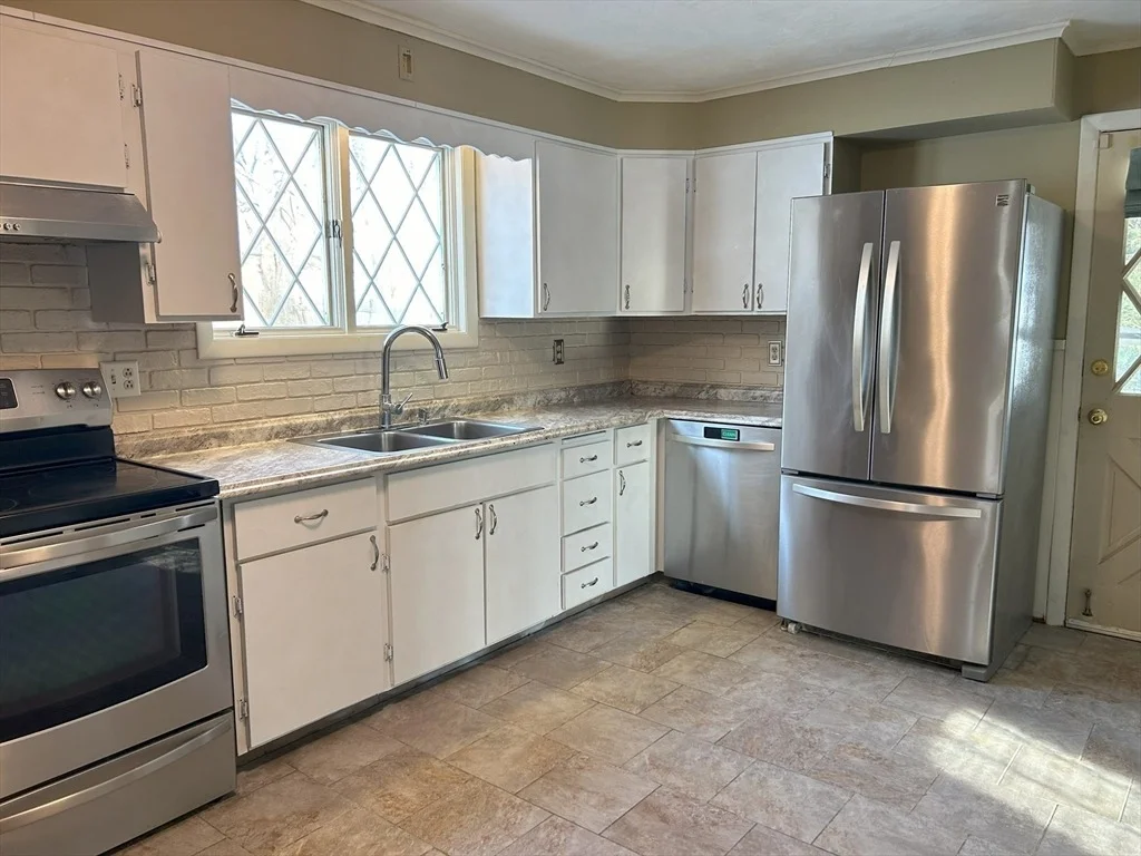 Photo of 38 Sunset Rd
