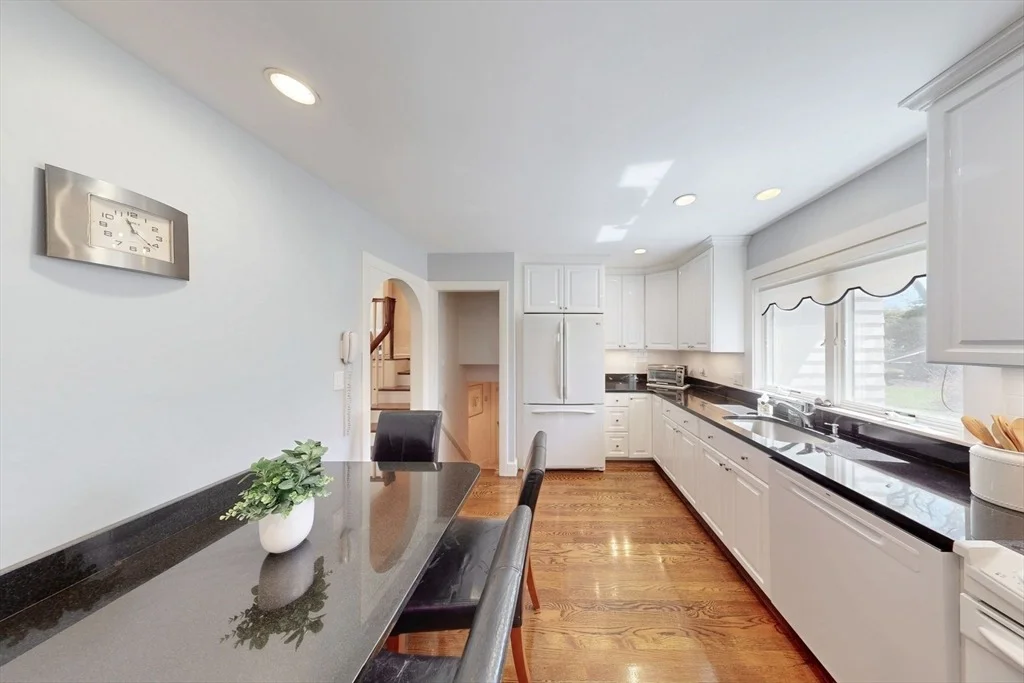 Photo of 21 Phillips Avenue