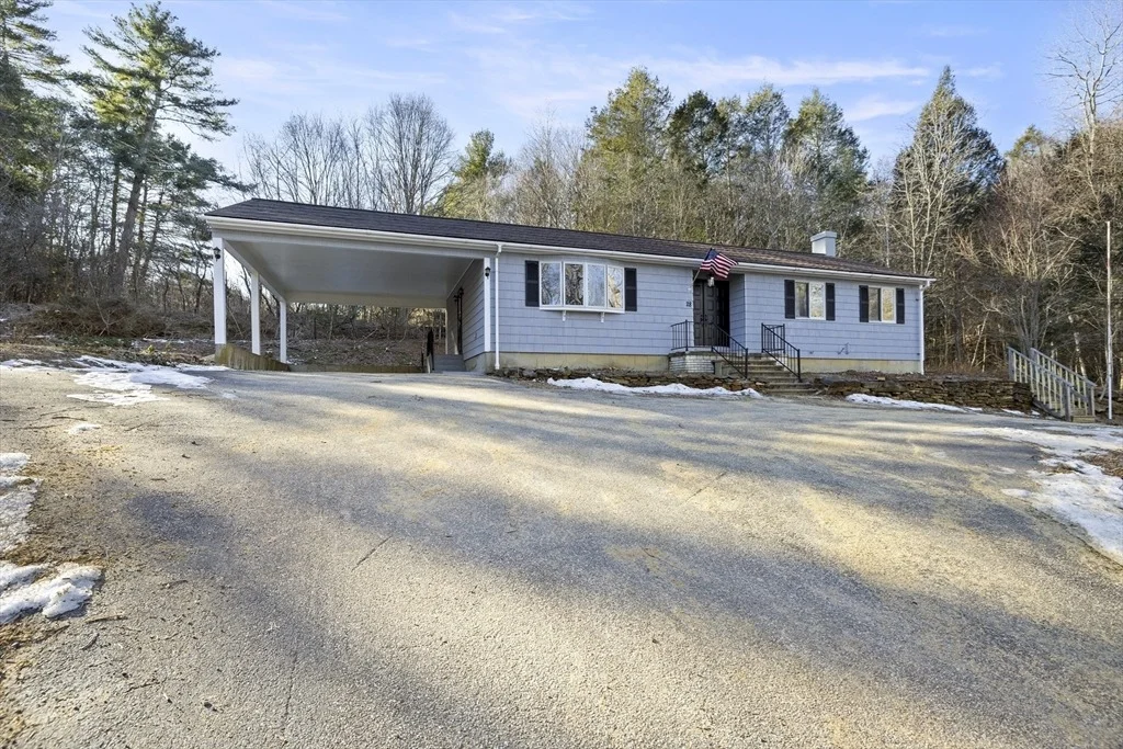 Photo of 28 Long Hill Rd