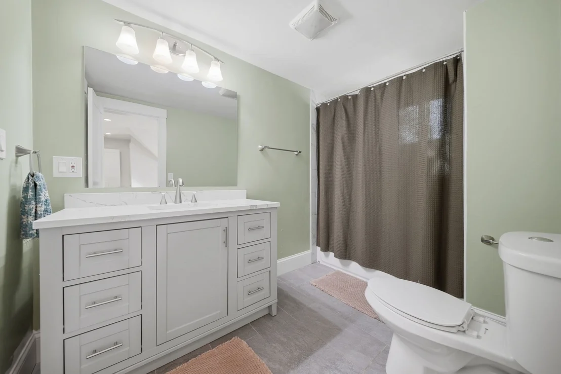 Photo of 22 Houston Pl