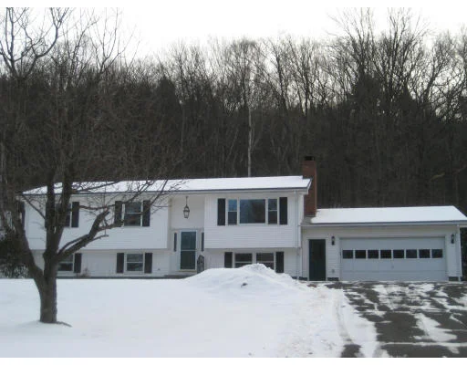 Photo of 84 Hockanum Rd