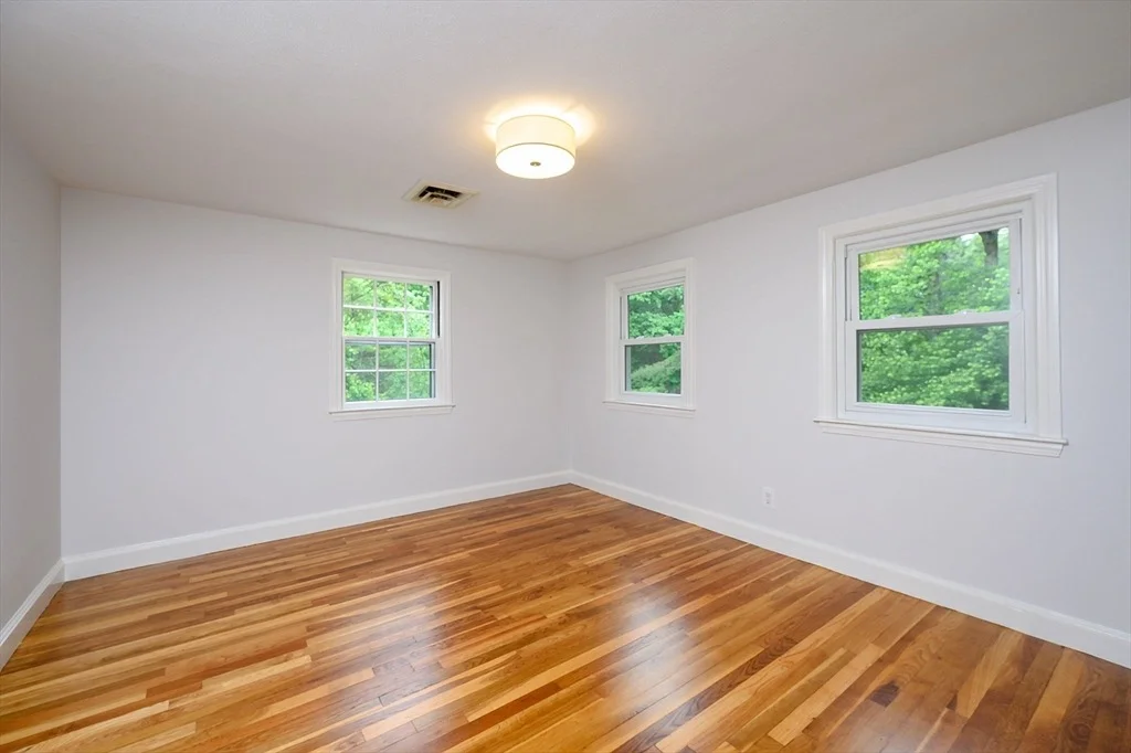 Photo of 33 Moose Hill Parkway