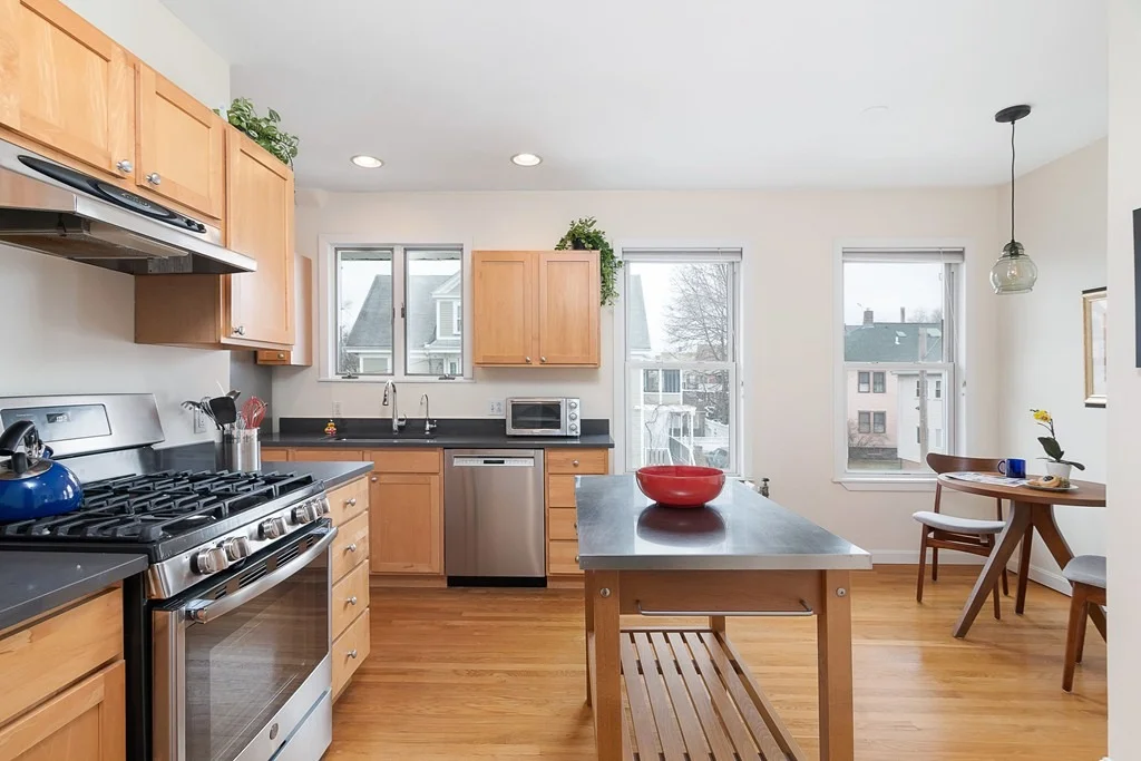 Photo of Unit 2 at 62 Everett Street