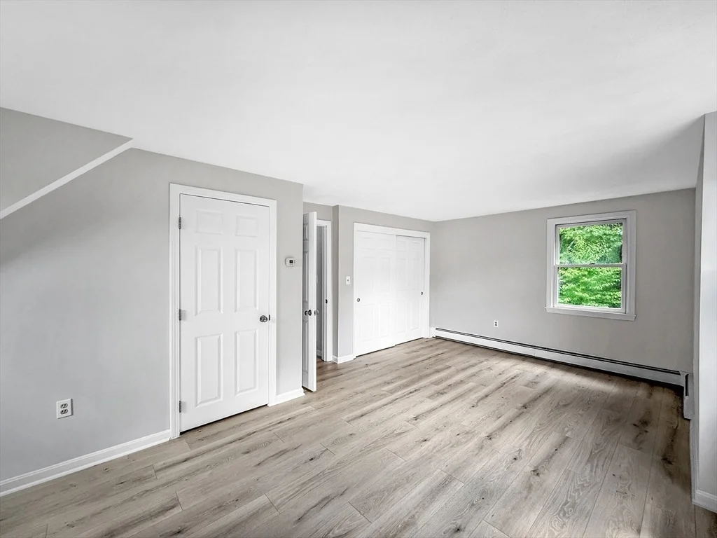 Photo of 21 Burnside Ln
