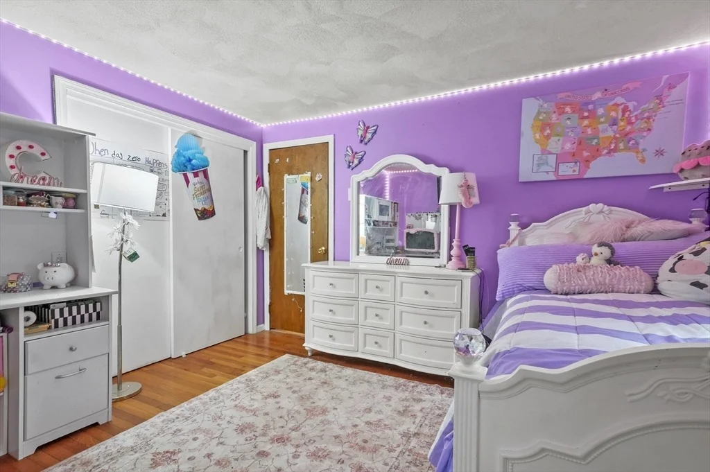 Photo of 33 Frost Road