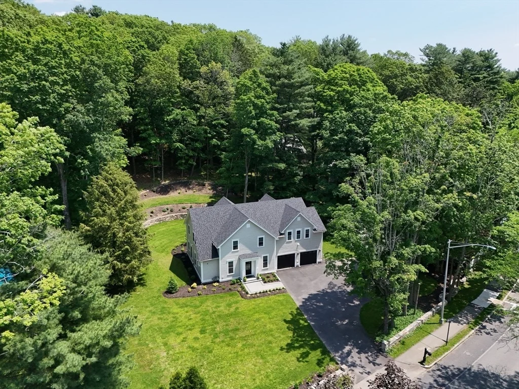 Photo of 98 Great Plain Ave