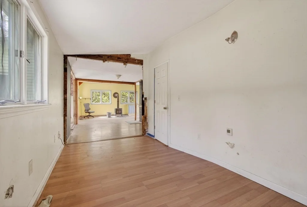Photo of 1673 Petersham Rd