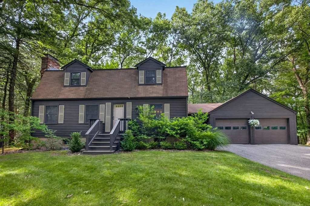 Photo of 9 Spruce Rd