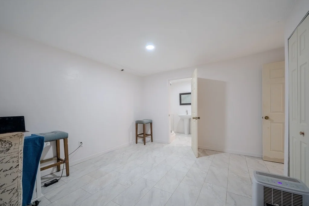 Photo of 38 Parsons Hill Dr