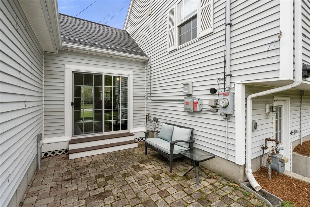 Photo of 77 Gregory Dr