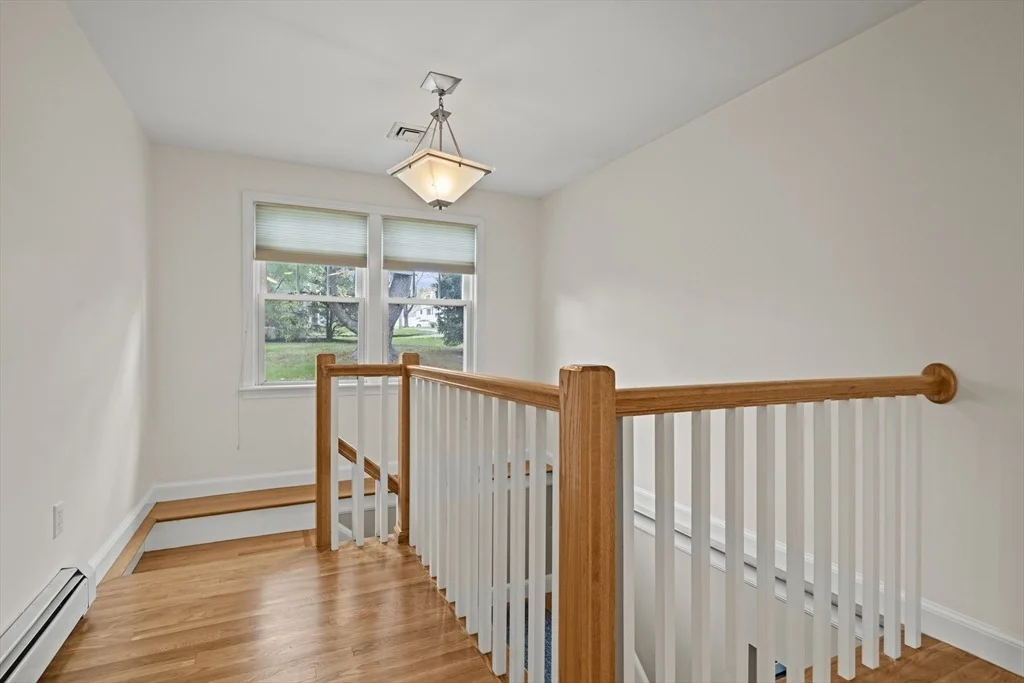 Photo of 10 Newhall Rd