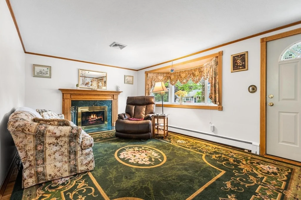 Photo of 44 Batchelder Road