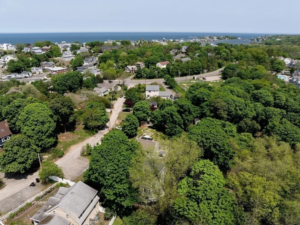 Photo of 9 Shore Garden Rd
