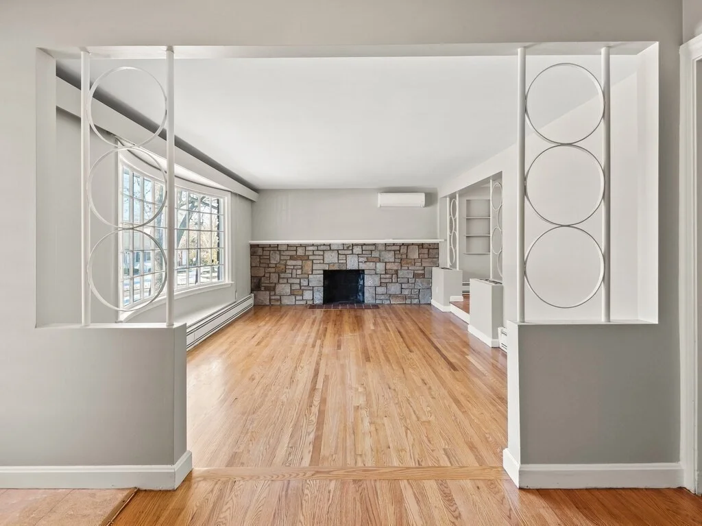 Photo of 42 Ellis Dr.