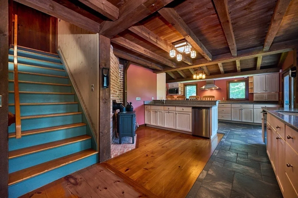 Photo of 62 Schaefer Way