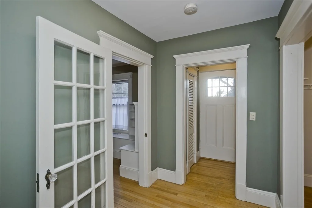 Photo of 29 Rhinebeck Ave
