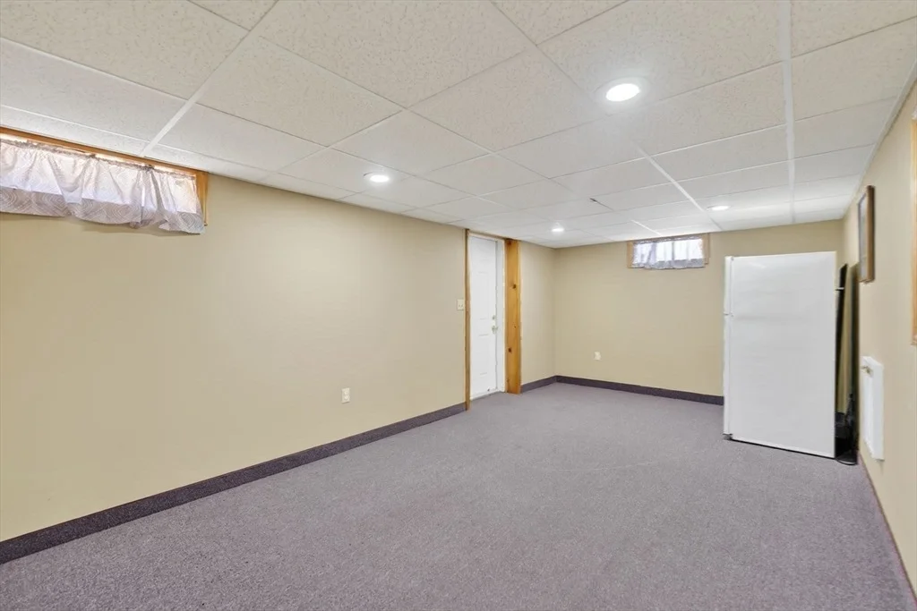 Photo of 6 Ladd Ln