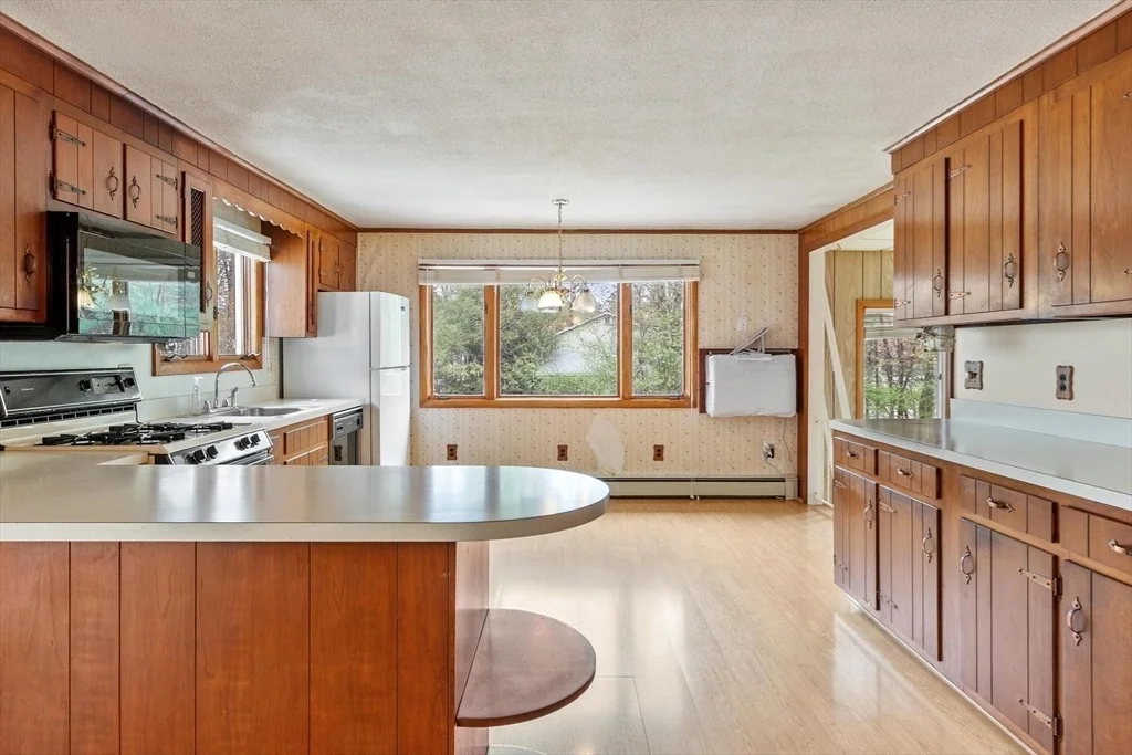 Photo of 108 Lowell Rd