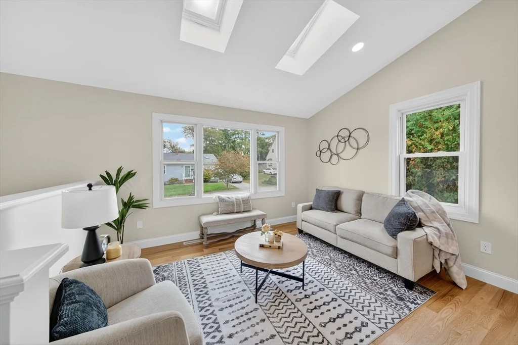 Photo of 48 Valley View Dr
