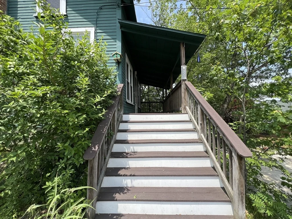 Photo of 326 Bridle Path