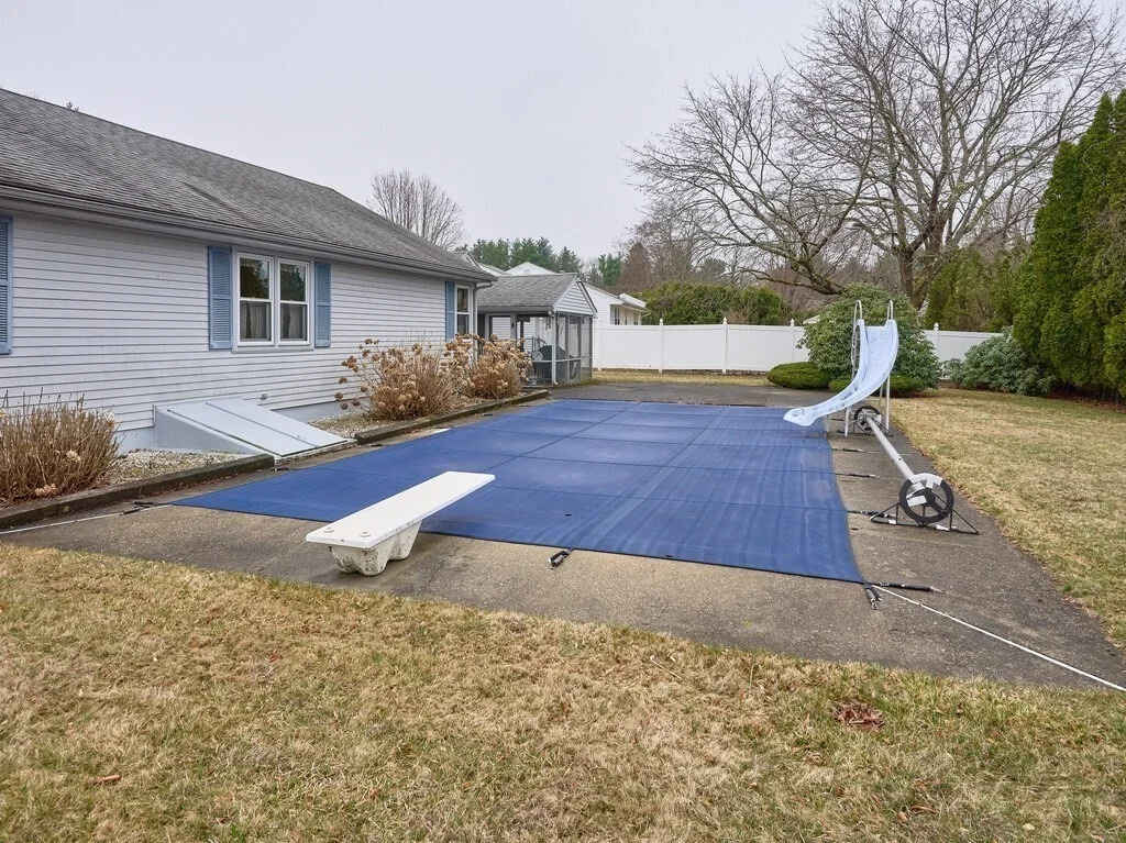 Photo of 12 Chartier Ln
