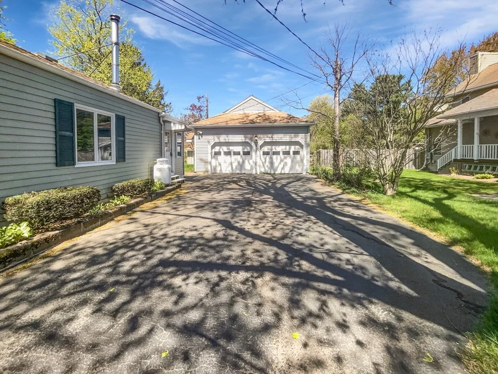 Photo of 45 Mccabe Ave