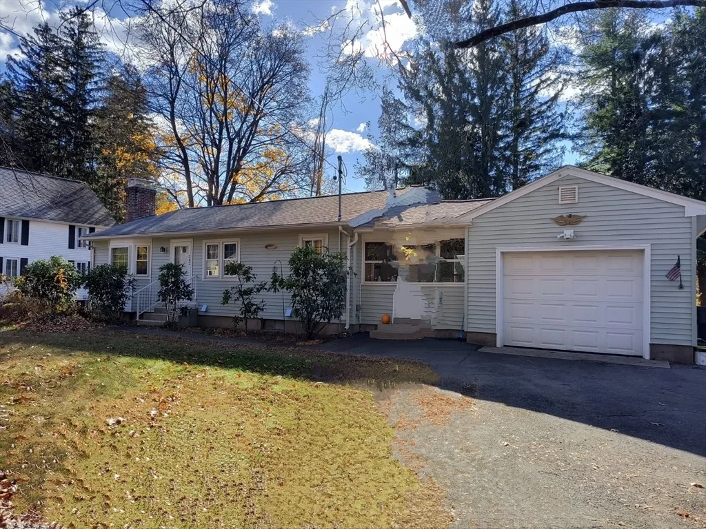 Photo of 243 Holyoke Rd