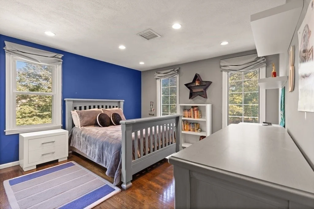 Photo of 24 Queens Cir
