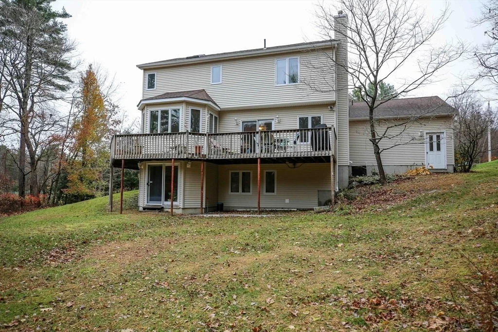 Photo of 51 Sheffield Dr