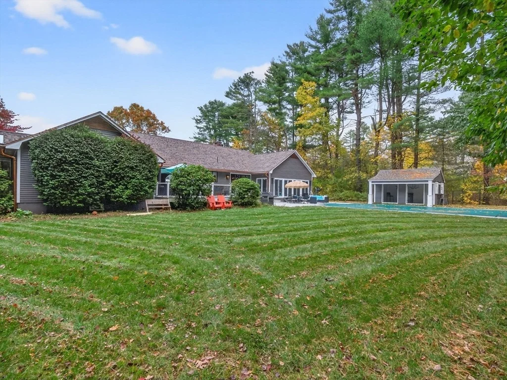 Photo of 13 Old Colony Rd