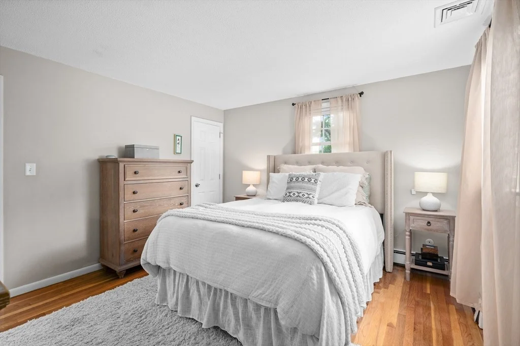 Photo of 67 Greenleaf Cir