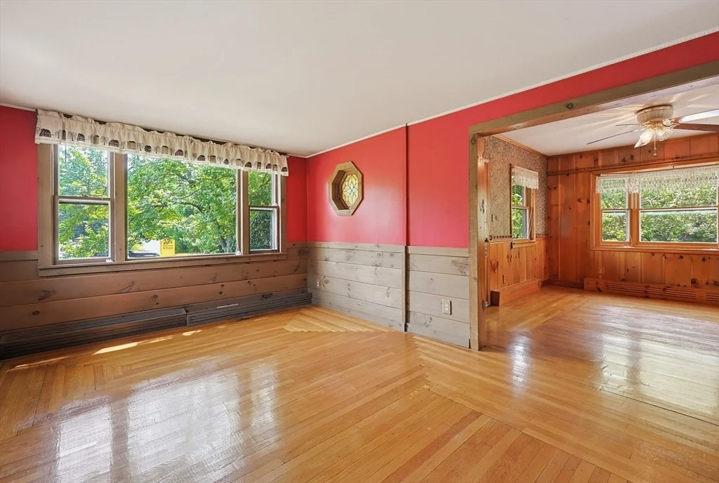Photo of 640 Pulaski Blvd