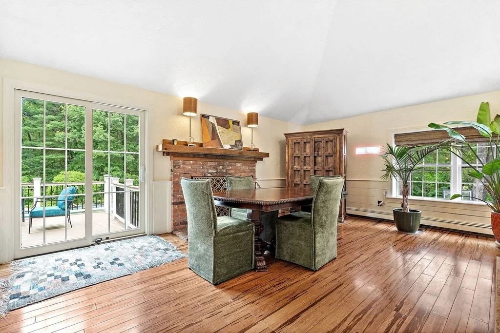 Photo of 821 Concord Road