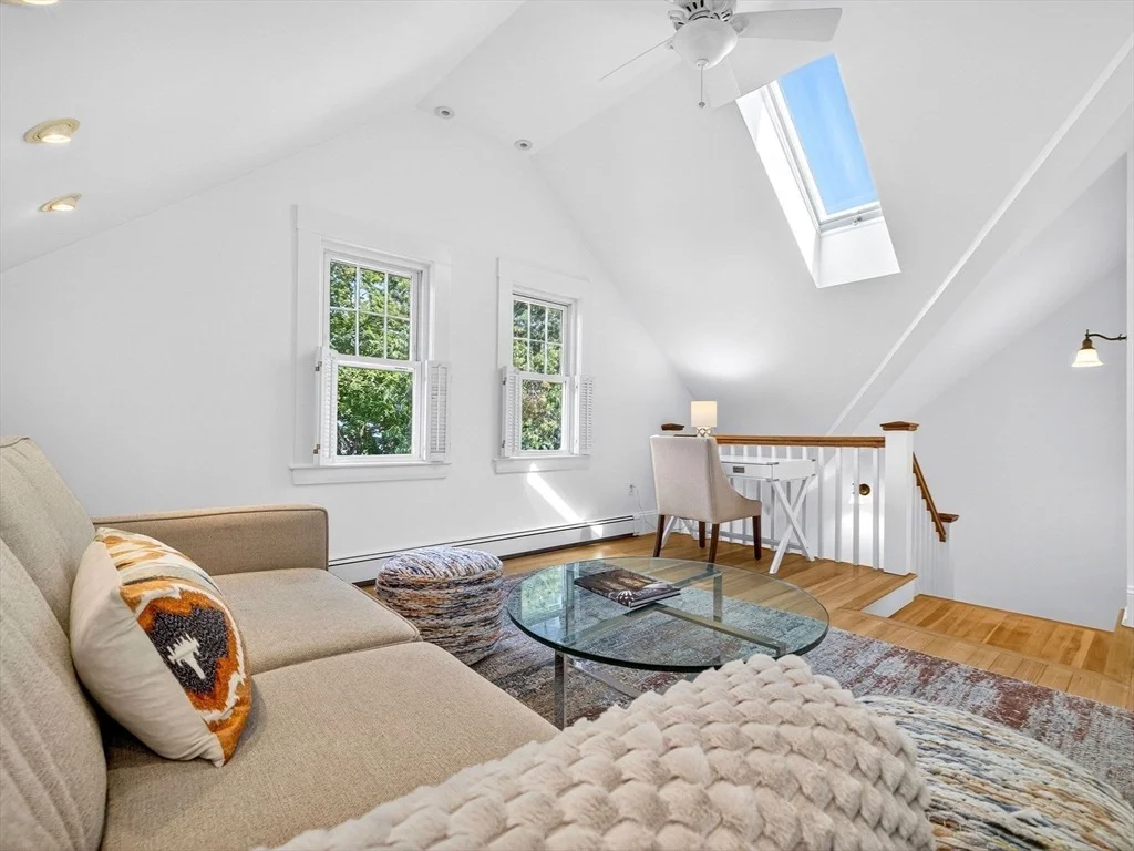 Photo of 39 Twitchell St