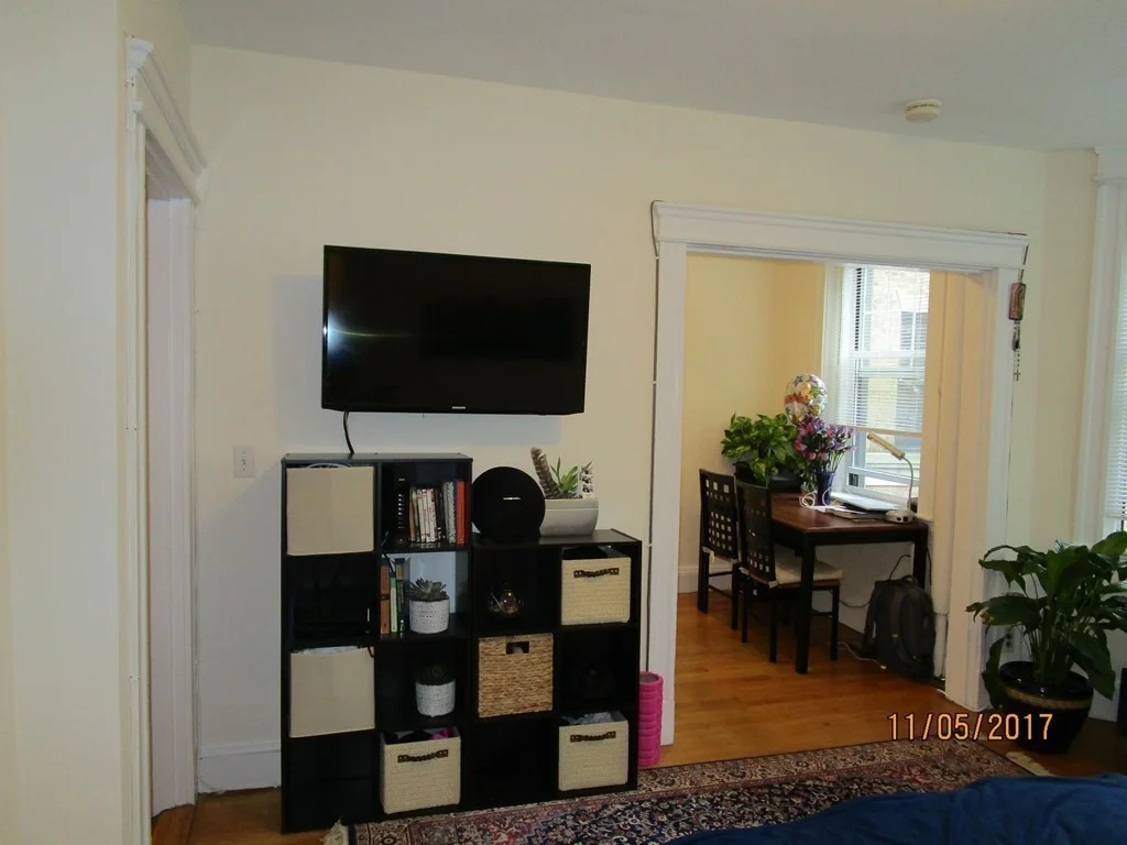 Photo of Unit 5 at 116 Riverway
