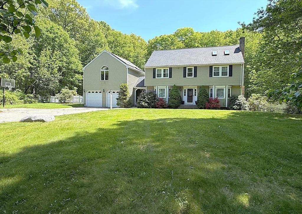 Photo of 23 Bellstone Dr