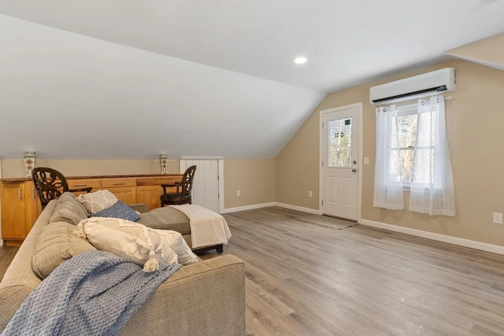Photo of 152 Dudley Rd