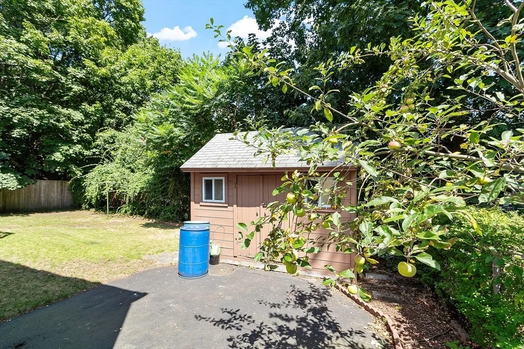 Photo of 31 Spring View Dr