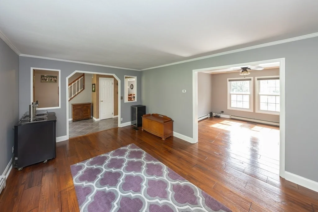 Photo of 45 River Rd