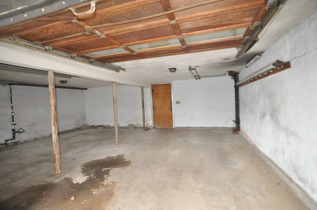 Photo of 149 Shaker Rd
