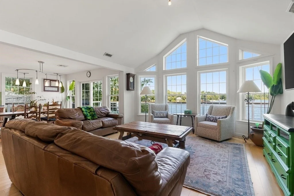 Photo of 214 Echo Cove Road