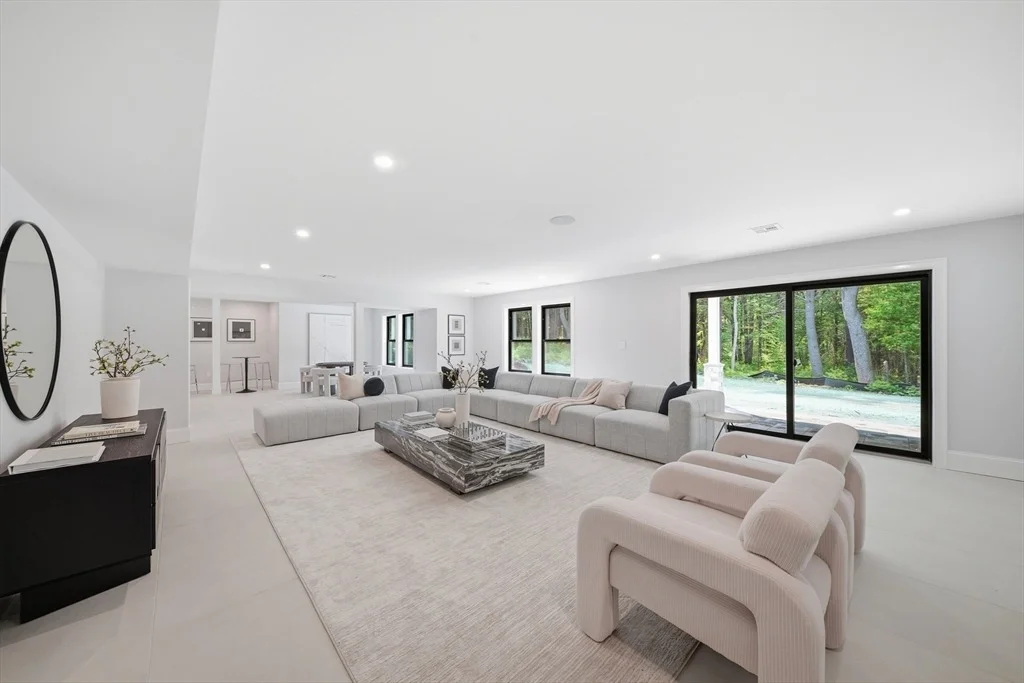 Photo of 21 Nolan Cir