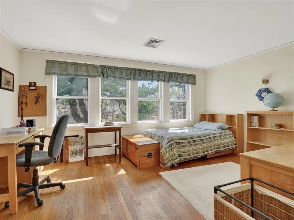 Photo of 44 Hemlock Street