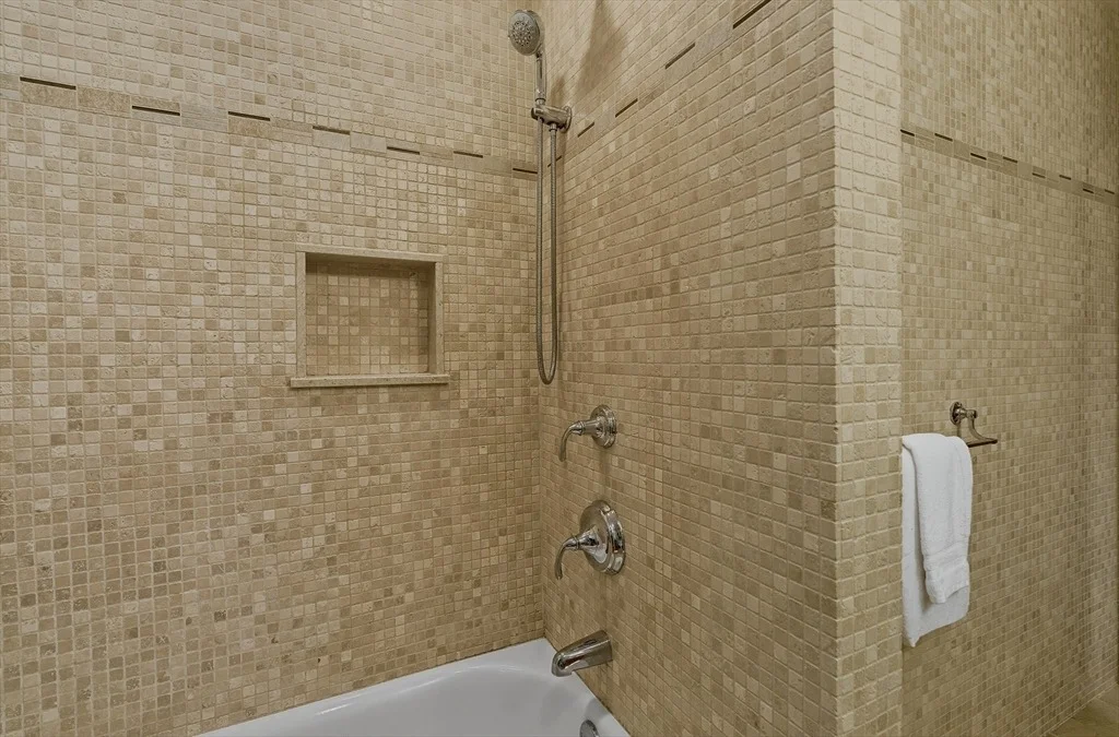 Photo of 56 Walker St