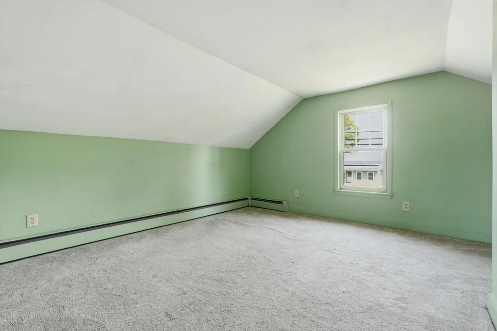 Photo of 71 Chestnut St