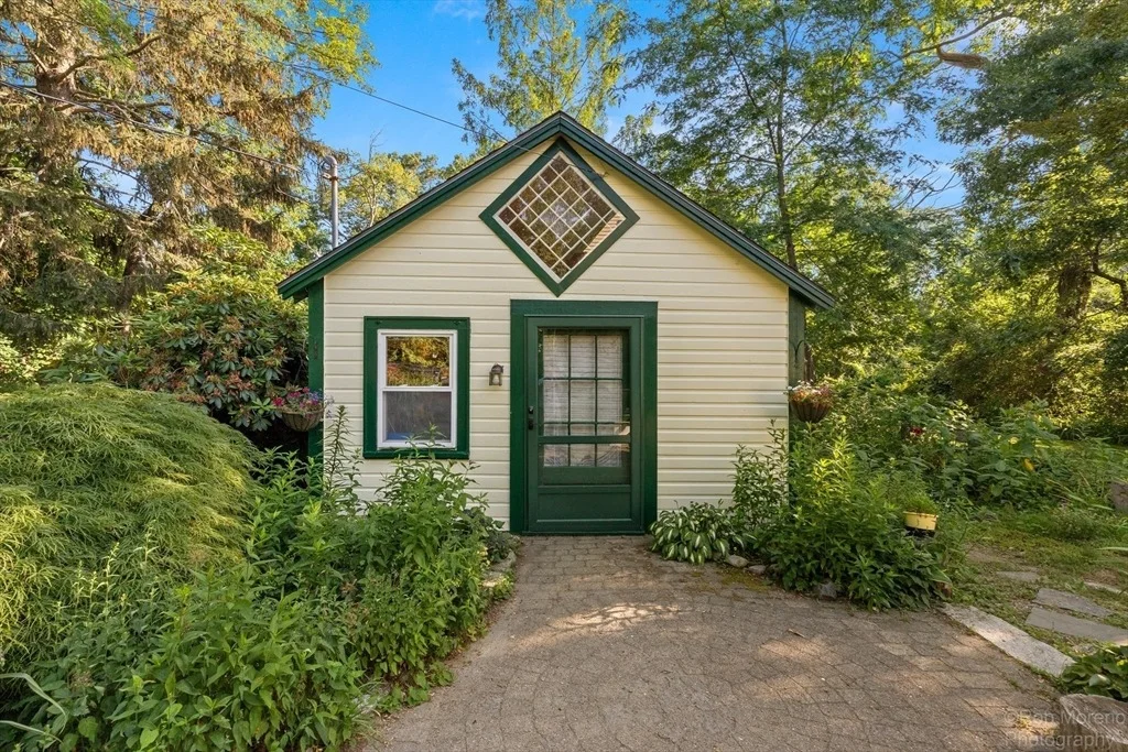 Photo of 11 Hickory Street