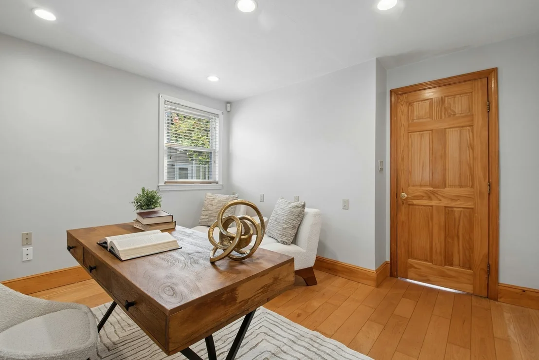 Photo of 22 Westlund Rd