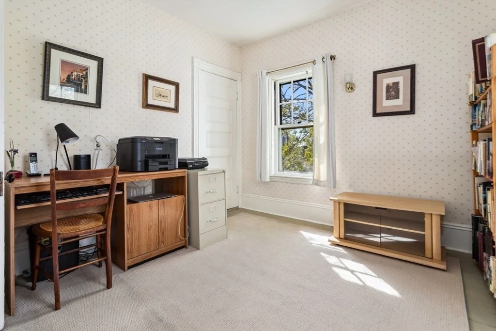 Photo of 14 Bancroft Ave