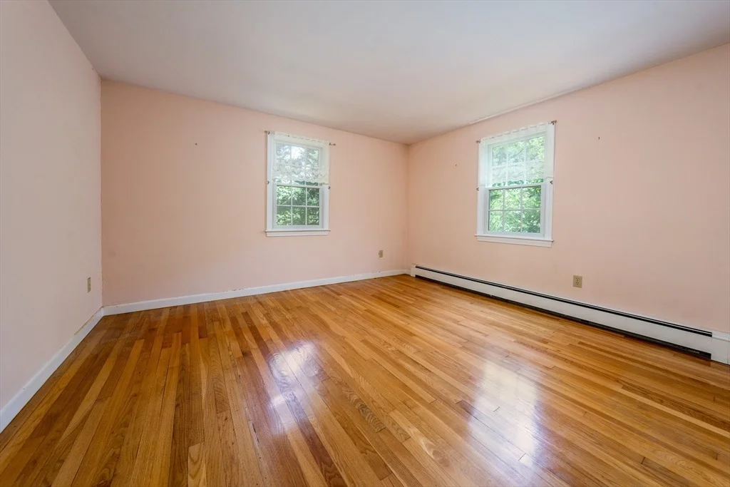 Photo of 61 White Oak Trl