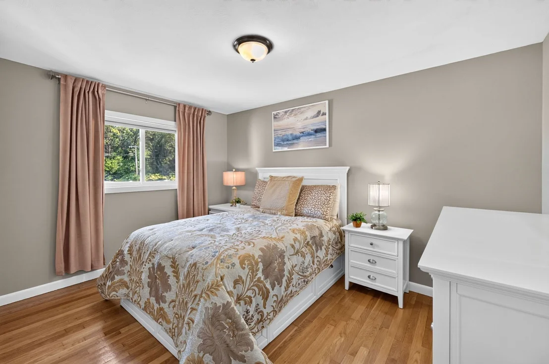 Photo of 215 Mendon Road